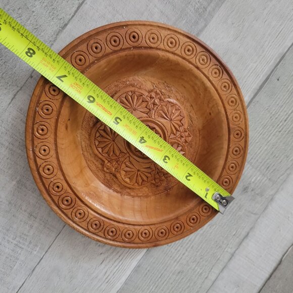 Hand-Carved Wooden Bowl Floral Snowflake Design 8-Inch Diameter Rustic Natural - Picture 5 of 5